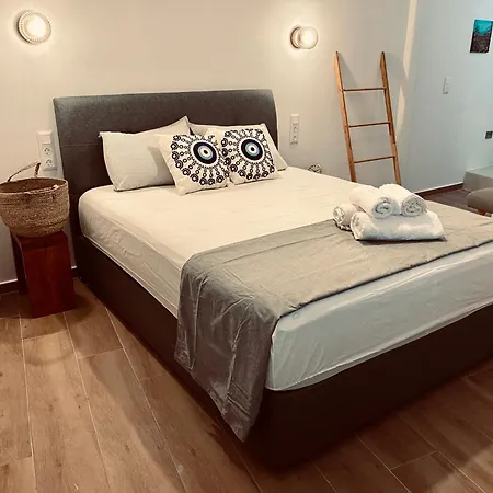 Double Terrace Seaview House